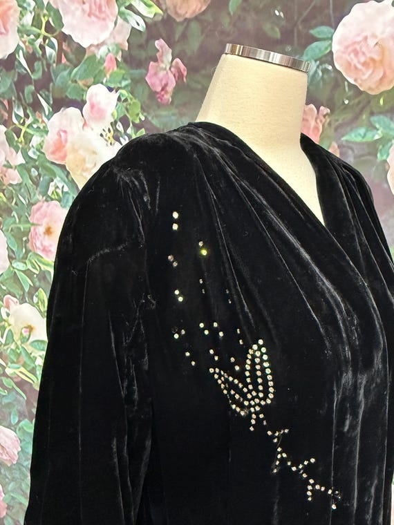 40s Kamore Black Silk Velvet Jacket Rhinestone De… - image 3