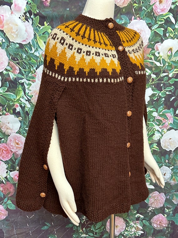 70s Brown Acrylic Knit Cape Poncho Homemade - image 7