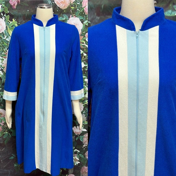 70s Vanity Fair Blue Stripe Robe Zip Up - image 1