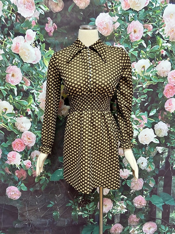 modern 70s dress Retro Flower Power, Flower Child Of The 70s Womens Tank Dress Midi Wrap Round Neck Sleeveless Sundress XS