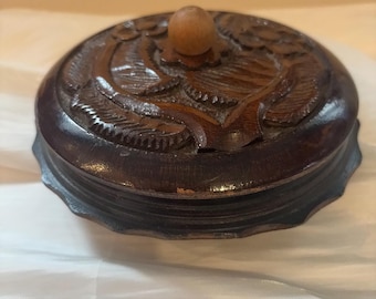 Vintage Hand Carved Wooden Trinket Box – Floral Lid, Dark Stain Keepsake Pot