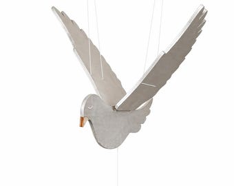 Mobilny ptak kinetyczny, drewniany gołąb, ruchomy ptak, minimalistyczny element wiszący, mobilny do pokoju dziecięcego, ręcznie robiony na Ukrainie