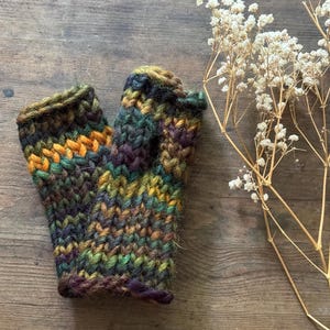 Kids Wool Fingerless Gloves – Hand-Knitted Gloves Age 2–5, Green Blue Ochre Mitts, Nature Inspired Outdoor Gloves, Gift for Explorer Child