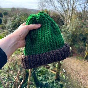 Gorro de lana en verde pino, gorro para hombre, sombrero de leñador, gorro de pesca, accesorios de camping, regalo amante de la naturaleza, observación de aves