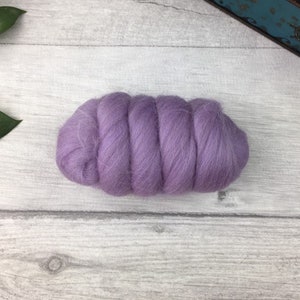 25g lavender purple merino roving for needle felting wet felting spinning and weaving