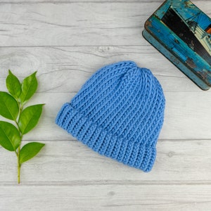Cornflower blue hat, birthday gift for him, birthday gift for her, spring knitwear, chunky knit hat