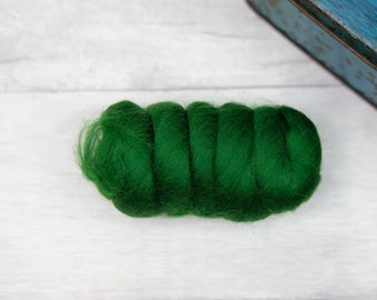 Pine green merino wool roving 25g, needle felting supplies, wet felting wool -  weaving DIY