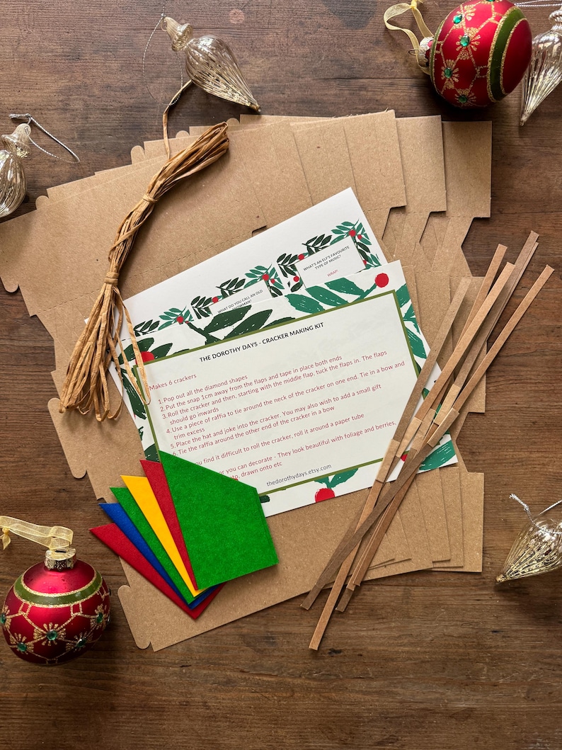DIY Eco Christmas Cracker Kit | Plastic Free Holiday Craft Kit with Luxury Paper Crowns image 1