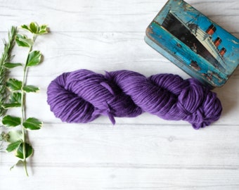 Violet purple super chunky merino wool yarn in 200g hank - chunky knitting bulky crochet weaving supplies