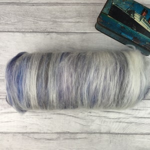 Hand carded wool art batt in shades of purple, white and grey - 100g