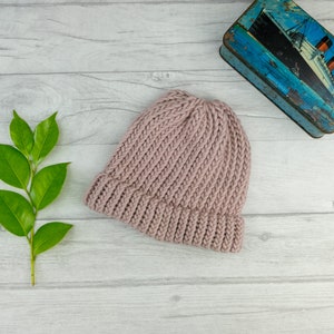 Mink pink knitted beanie hat, merino wool hat for women, warm hat, pink soft beanies