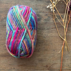 Rainbow yarn, super chunky wool, 100% wool, weaving yarn self striping yarn