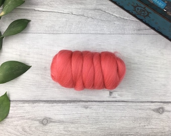 25g coral merino wool for felting spinning weaving and other fibre arts - FREE SHIPPING