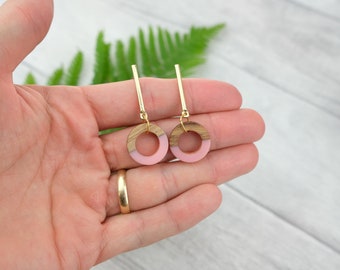 Pink circle earrings with wood and resin - pink geometric earrings - wooden earrings - pastel pink jewelry