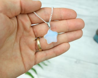 Colour changing opalite necklace in star shape