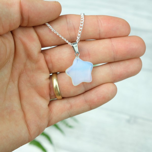 Colour changing opalite necklace in star shape