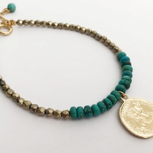 Coin bracelet Gemstone boho bracelet Coral turquoise bracelet Colourful bohochic bracelet Gemstone bracelet with gold coin charm