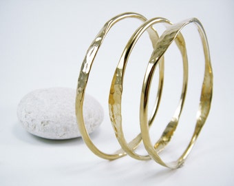 Hammered stackable bangle Gold Stack Bracelet Rustic bangle gold stacking bangle Hammered gold bangle