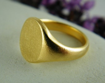 Gold signet ring  round classic gold ring monogram signet ring