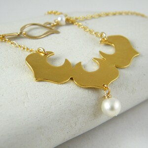 Flower and pearl necklace gold pearl necklace gold bridal necklace