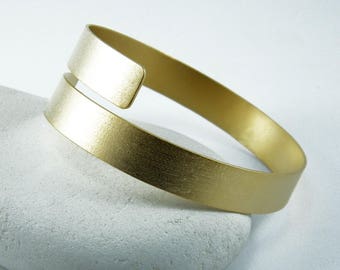 Bypass bracelet gold cuff bangle Handmade gold bangle gold cuff Split bracelet Elegant wide bangle