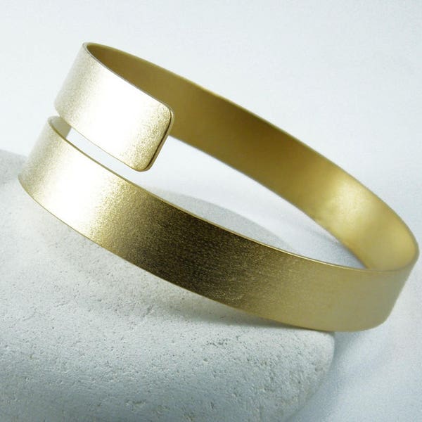 Bypass bracelet gold cuff bangle Handmade gold bangle gold cuff Split bracelet Elegant wide bangle