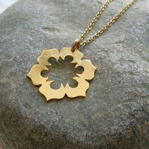 Gold Flower Necklace Dainty Flower Necklace Gold Flower - Etsy