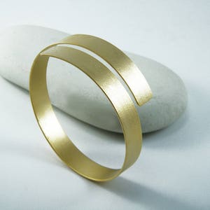 Bypass bracelet gold cuff bangle Handmade gold bangle gold cuff Split bracelet Elegant wide bangle image 3