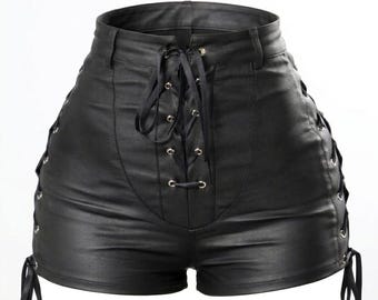 Pantaloncini da donna in similpelle, pantaloncini a vita alta con lacci, pantaloncini stile corsetto gotico, outfit per festival e rave.