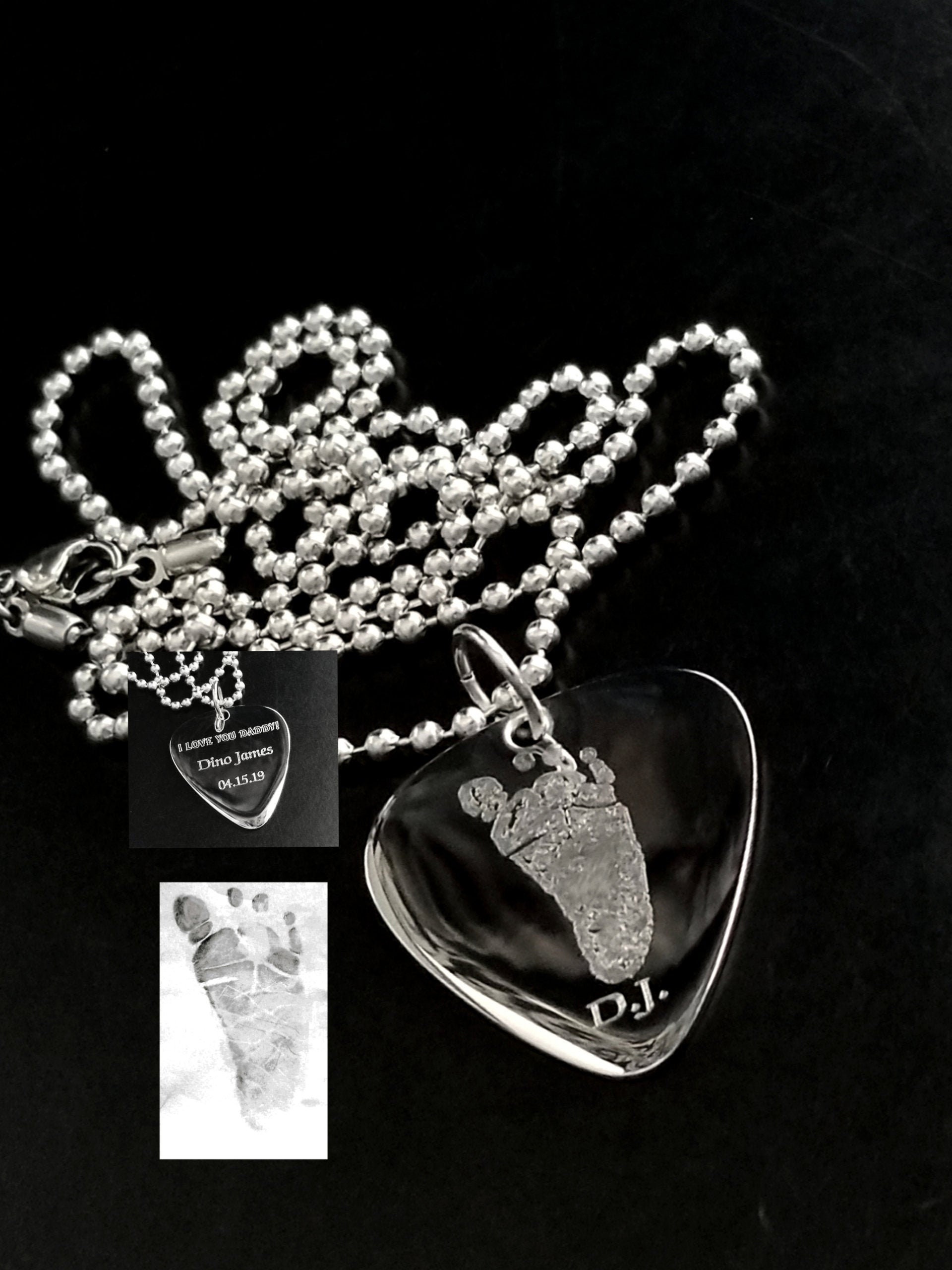 Cute Beagles Guitar Pick Necklace Unique Custom Fashion Pet Card Keychain Cute Beagles Guitar Pick Necklace Unique Custom Fashion Pet Card Keychain