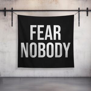 Motivational quote tapestry wall art fear nobody fitness decor custom tapestry home gym banner weightlifting powerlifting dorm