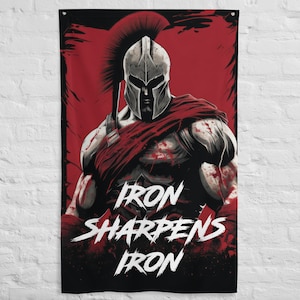 Iron Sharpens Iron - Spartan - V3 - Anpassad hemmagymflagga - Träningsmotivation - Anpassad gymtapet - Gymbanner - Tyngdlyftningsdekor