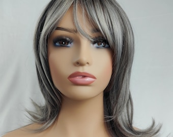 Silver Gray Black Layered Wig with Side Bangs, about 13.8 inch Medium Length Synthetic Wig, Natural Daily Cosplay Wig for Women