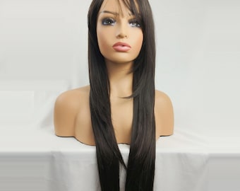 25 Zoll lange braune Perücke mit Pony für Frauen, natürliche gerade Perücke, weiches synthetisches Haar, alltägliche Perücke, anfängerfreundliche Perücke