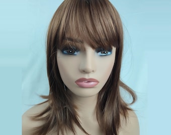 Peluca marrón de longitud media con flequillo, peluca lisa en capas, peluca sintética de aspecto natural, peluca para uso diario para mujeres, peluca realista