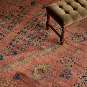Alfombra de lana anudada a mano, estilo persa, para sala de estar, de inspiración antigua, de lujo, con medallón floral en color terracota oxidado.