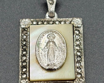 Vintage Art Deco Sterling Silver Mother of Pearl Marcasite Pendant