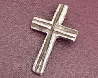 Vintage solid metal (pewter?) cross pendant