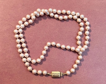 Vintage signed Monet faux pearls single strand