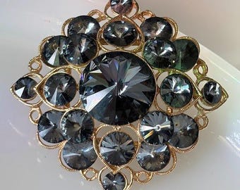 Vintage Dark Blue Rivoli Rhinestone Corocraft Goldtone Brooch