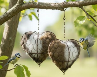 Heart Shaped Bird Nest Holder Alpaca Fiber Refillable Hanging Garden Wildlife Decor