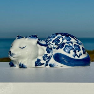 Vintage Lenox “dreaming Away” Sleeping Porcelain Sleeping Cat on Vintage Lenox “dreaming Away” Sleeping Porcelain Sleeping Cat on