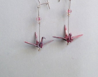 Pendientes de grulla de origami rosa y blanco / en papel doblado barnizado / upcycling / Regalo del Día de la Madre