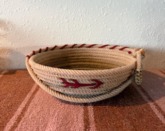 Lariat Bowl with leather twist & arrow