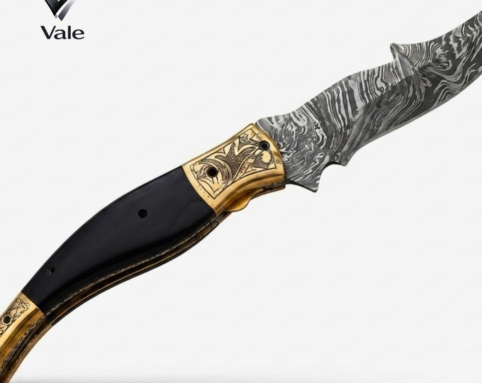 Damascus Folding Pocket Knife, Cow Horn Handle, Engraved Brass Bolster, Leather Sheath