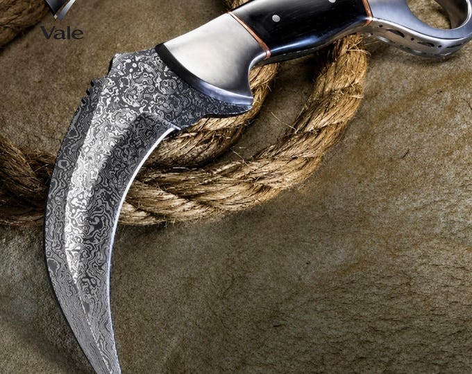 Handmade Damascus Karambit Knife, Twist Pattern Steel Claw Blade, Bull Horn Handle, Leather Sheath