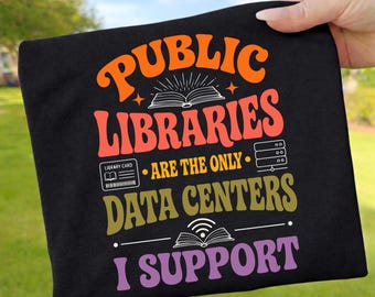 Biblioteki publiczne to jedyne centra danych, które wspieram PNG: Projekt koszulki z protestem przeciwko sztucznej inteligencji w centrach danych, grafika sublimacyjna na rzecz społeczności