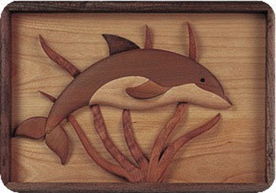 Scroll outlet saw intarsia