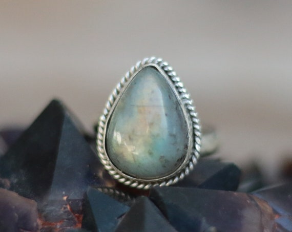 MAGIC LABRADORITE RING - Adjustable Sterling Silver Ring - Healing Crystal - Statement - Limited Edition - Glitter Ring - Gemstone - Chakra