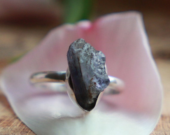 RAW TANZANITE RING - Gemstone Chip - Sterling silver - 925 Unpolished Crystal - Organic Natural Crystal - Bohemian Rustic Healing Crystal